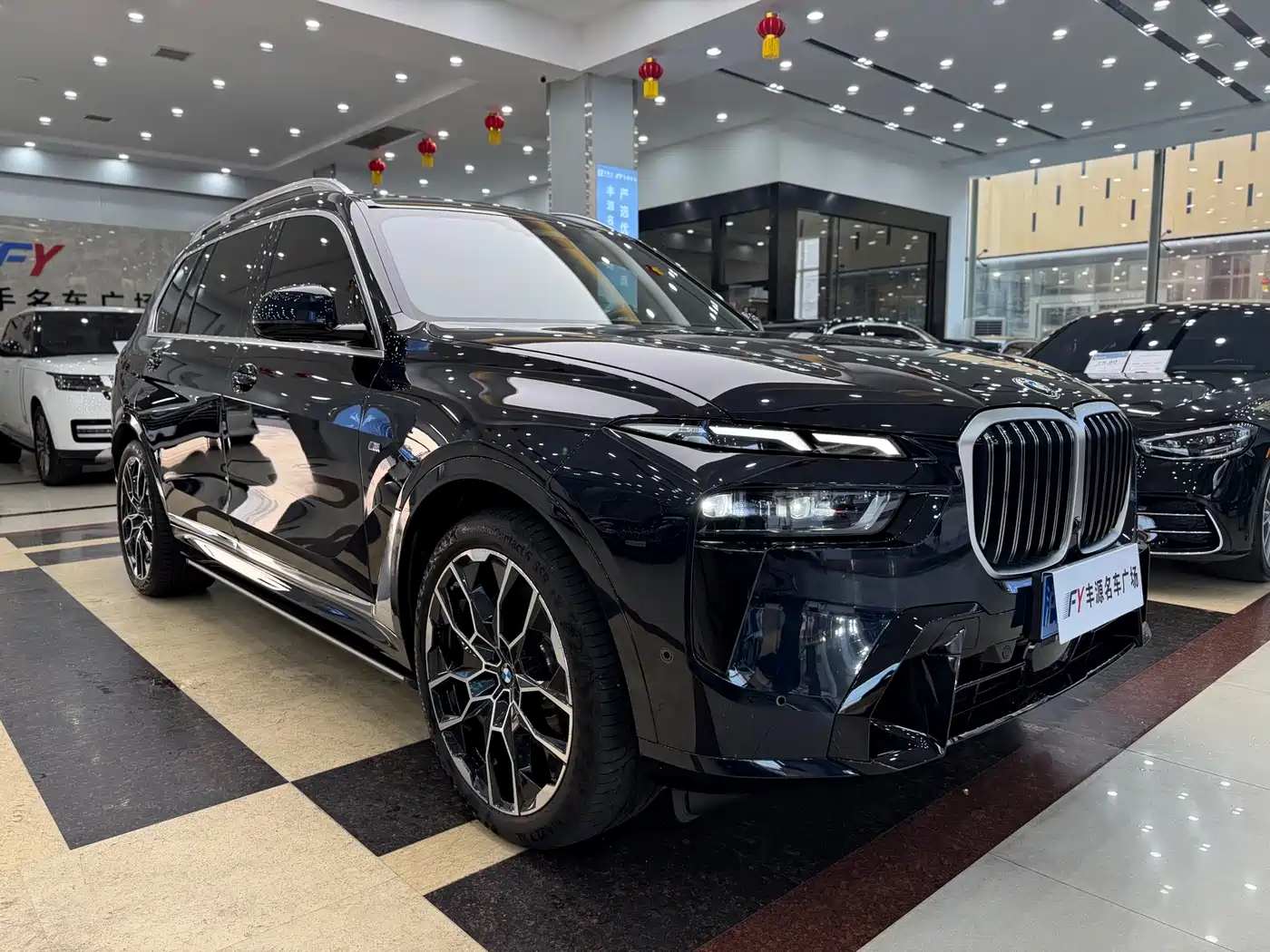 Photo 3 - BMW X7