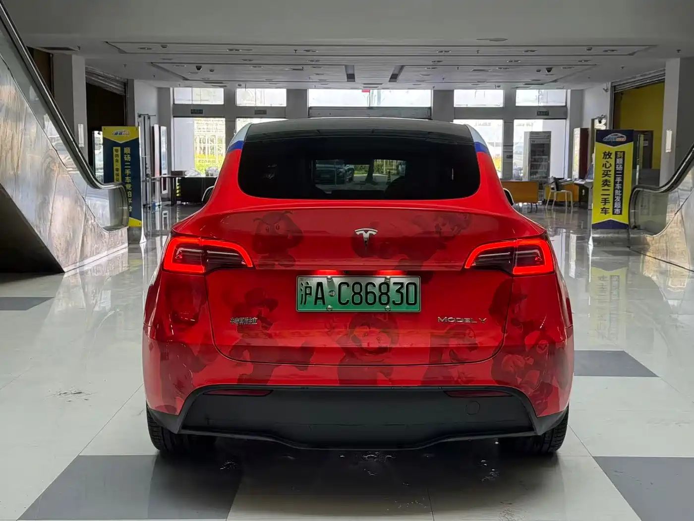 TESLA MODEL Y