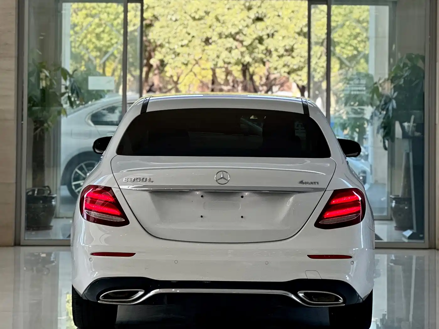Mercedes-Benz E-Class 2017 E 200 L 4MATIC фото 11