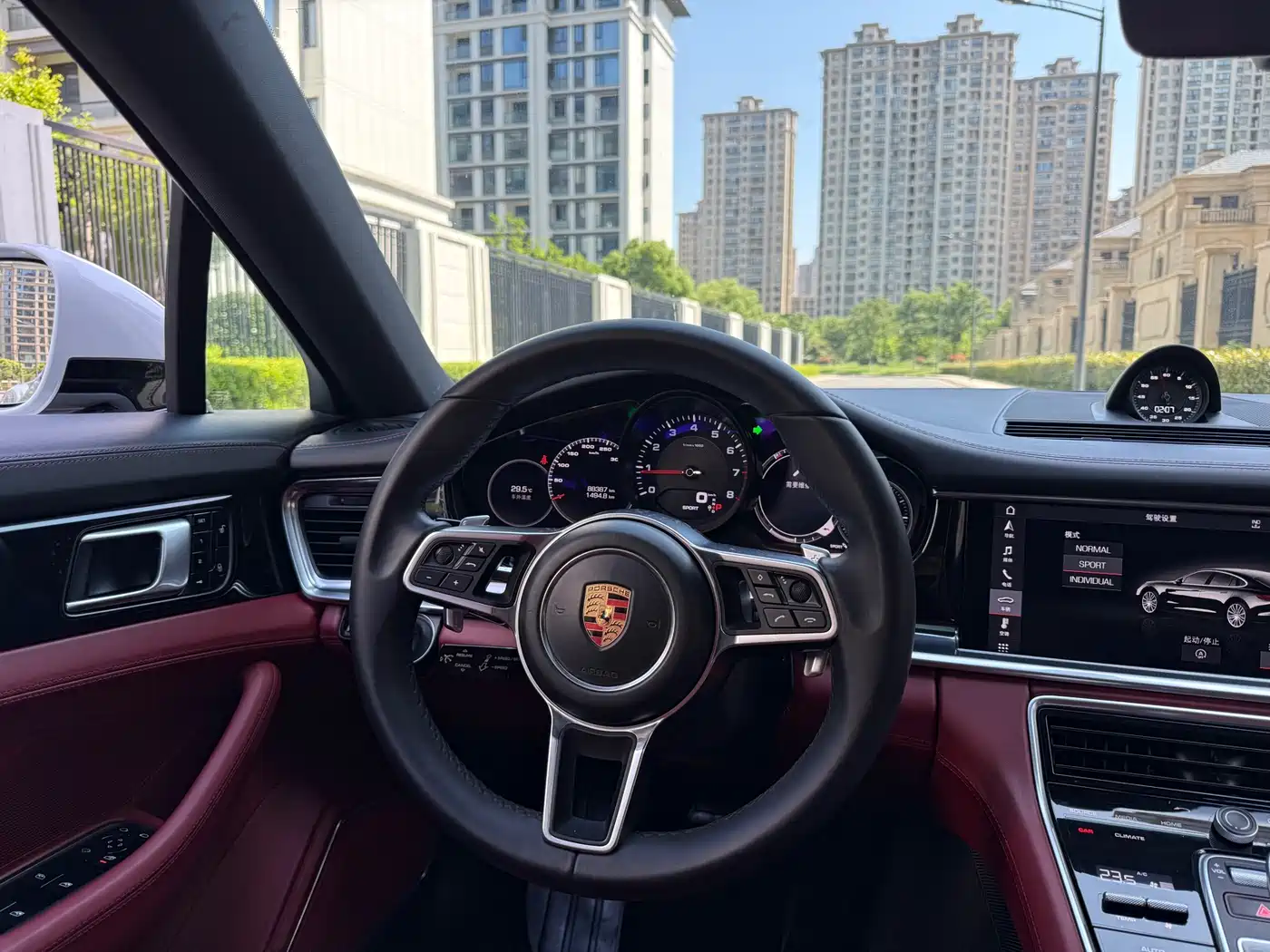 Porsche Panamera 2017 Panamera Executive Long Wheelbase 3.0T фото 13
