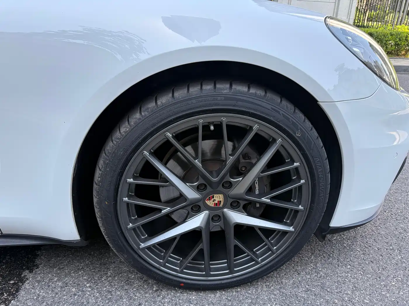 Porsche Panamera 2017 Panamera Executive Long Wheelbase 3.0T фото 21