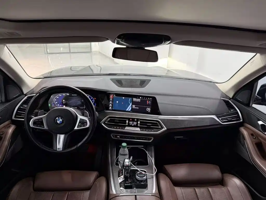 Photo 4 - BMW X5 (Import)