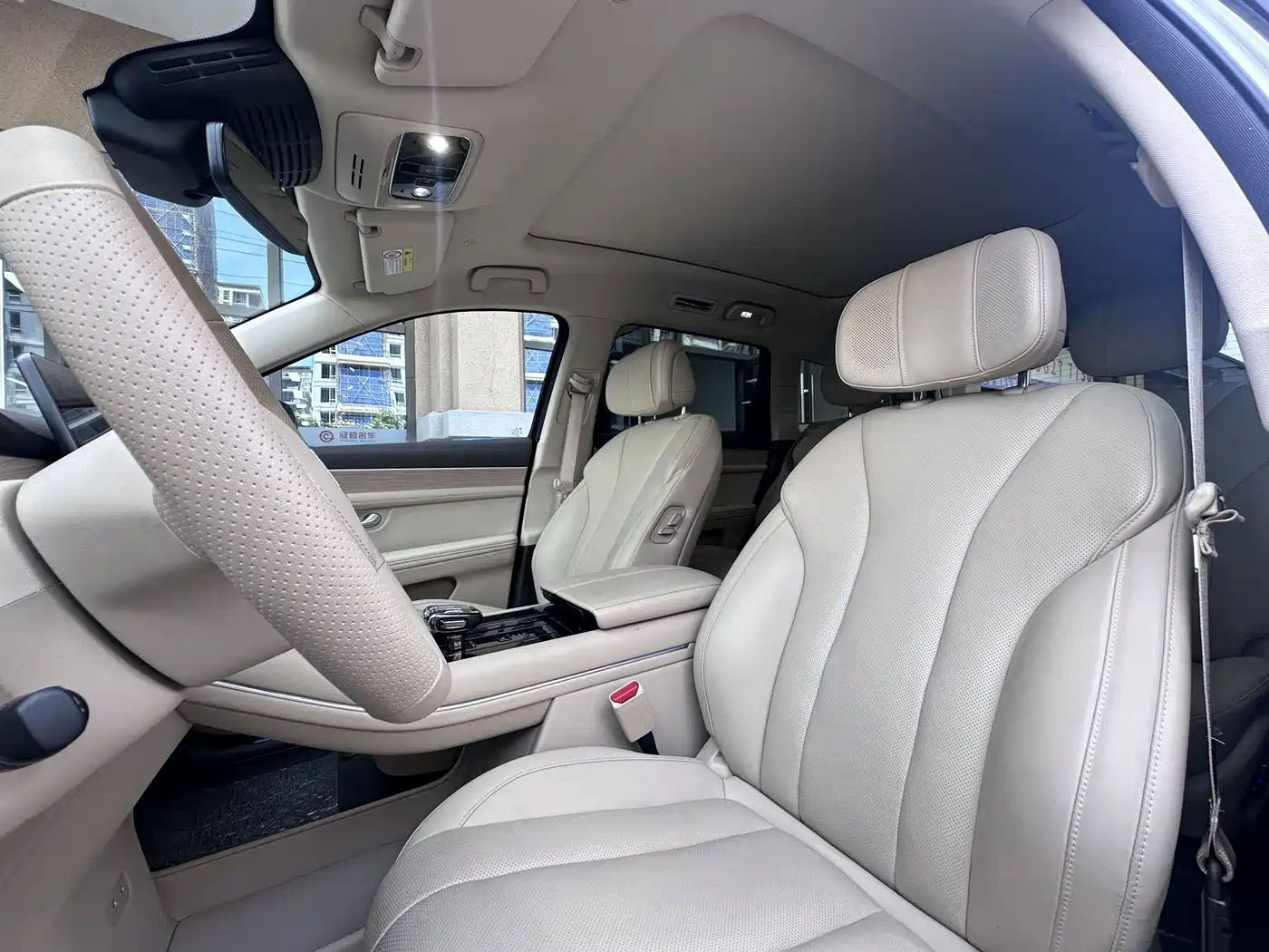 AITO Wenjie AITO M7 2024 1.5T Smart Drive AWD Pro 6-seater фото 10