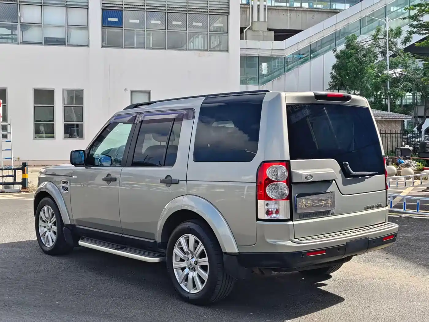Land Rover Discovery 2011 3.0 SDV6 HSE Diesel фото 7