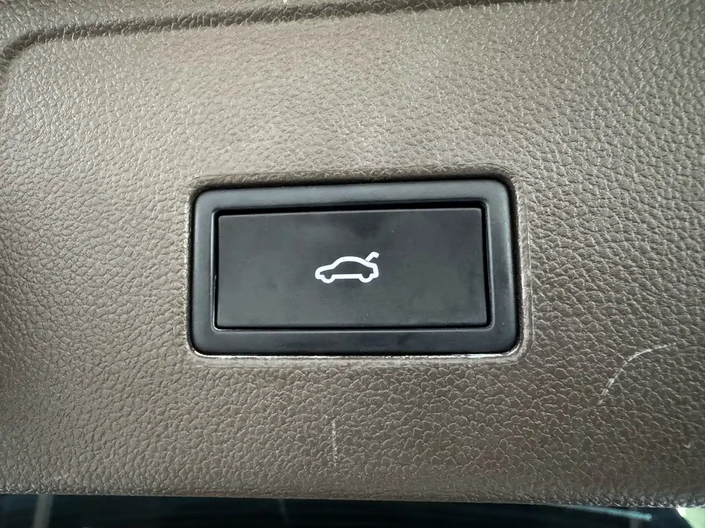 Volkswagen Viloran 2022 330TSI Luxury Edition фото 11