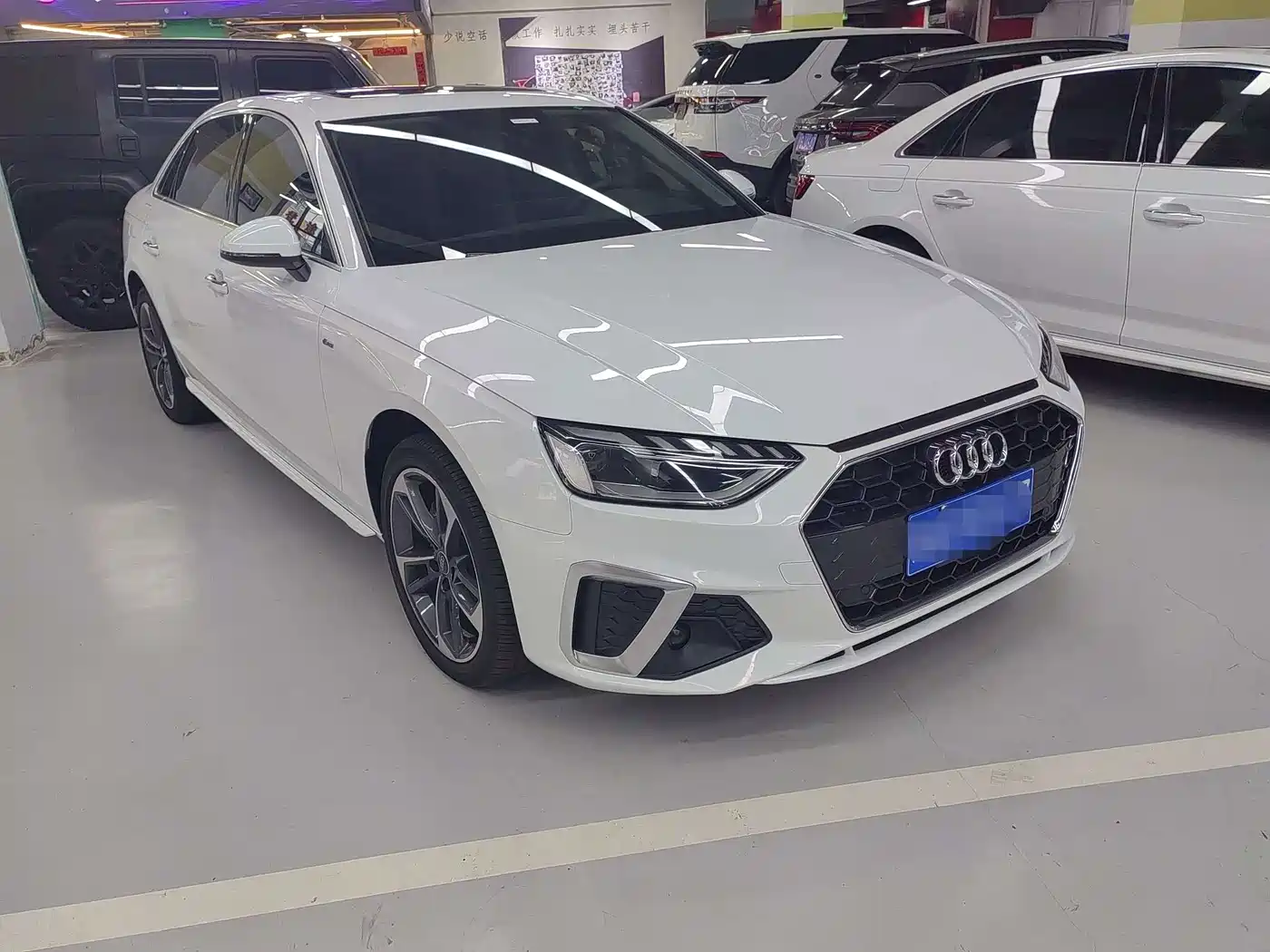 Фото 3 - Audi A4L