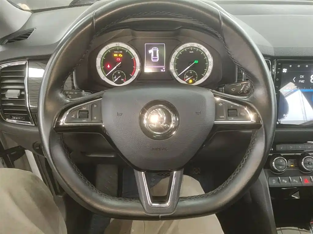 Škoda Kodiaq 2018 Facelift TSI330 7-seat 2WD Luxury Tech Edition фото 11