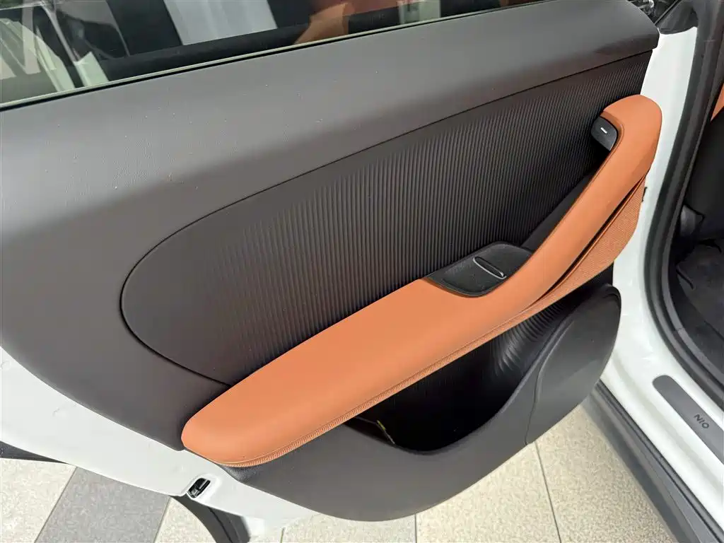 NIO ET5 2024 75kWh фото 18