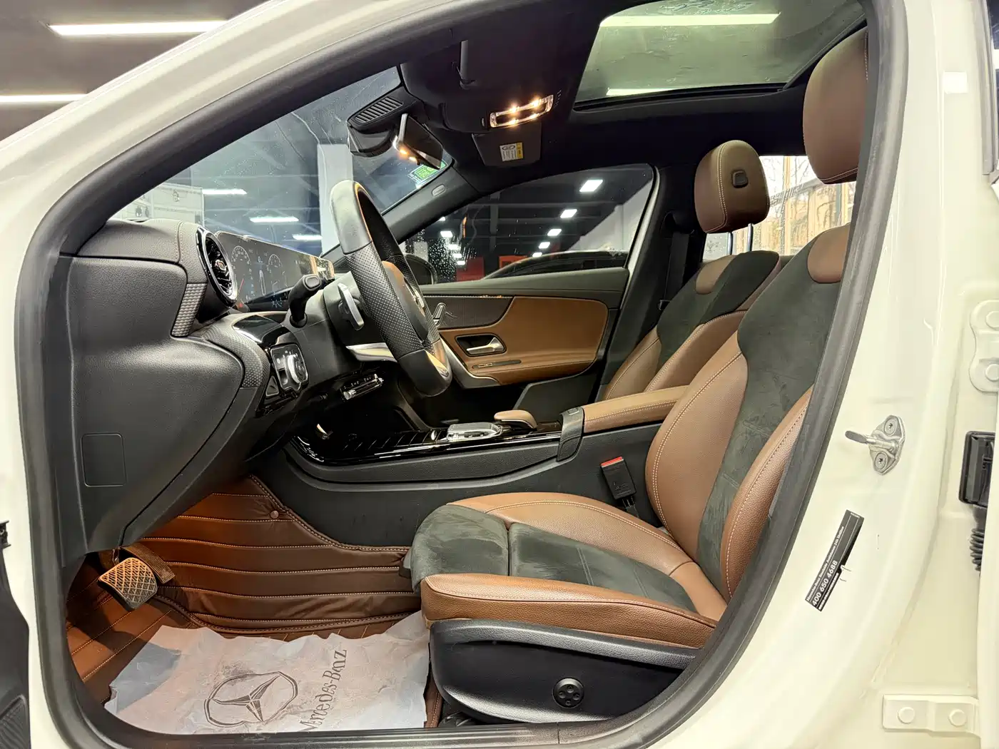 Mercedes-Benz A-Class 2019 A 200 L Sport Sedan фото 4