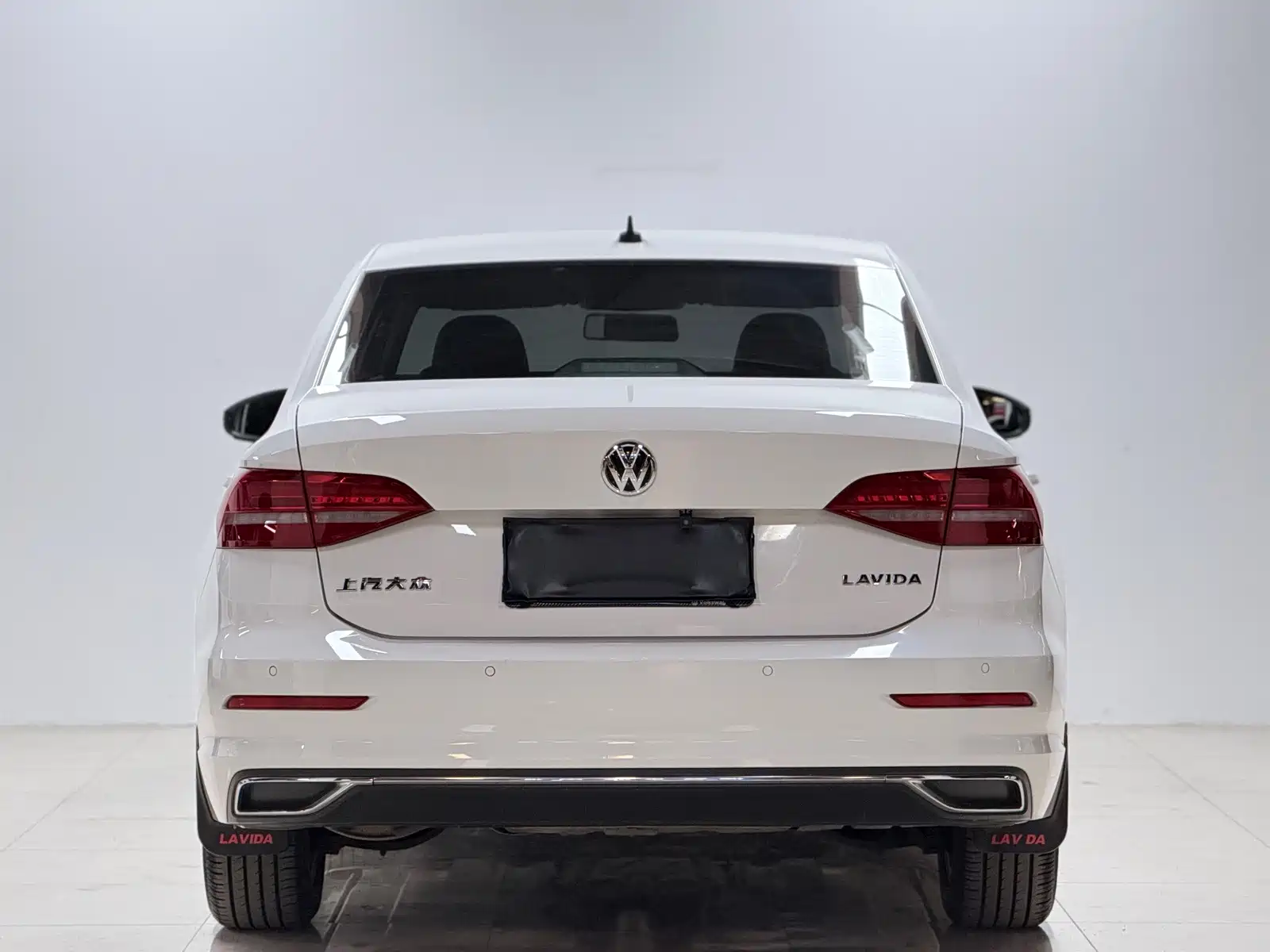 صورة 6 - Volkswagen Lavida