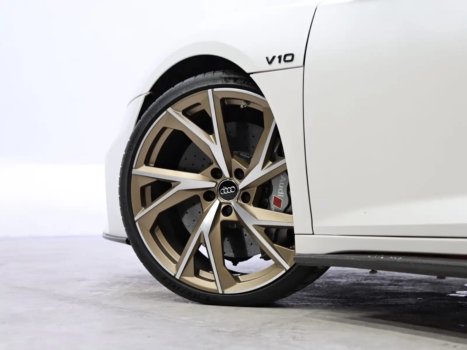 Фото 9 - Audi R8