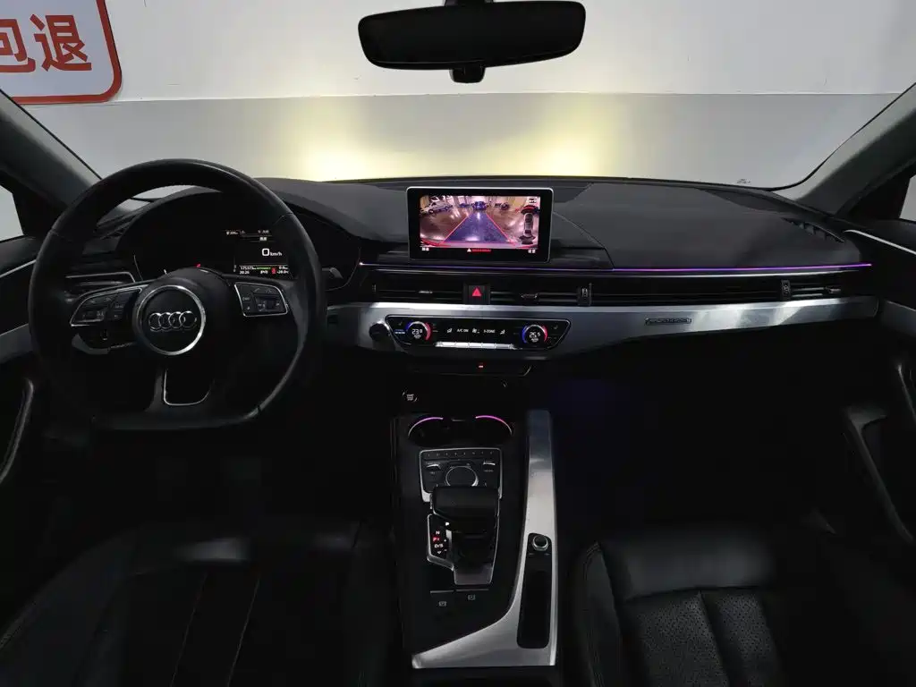 Фото 5 - Audi A4L