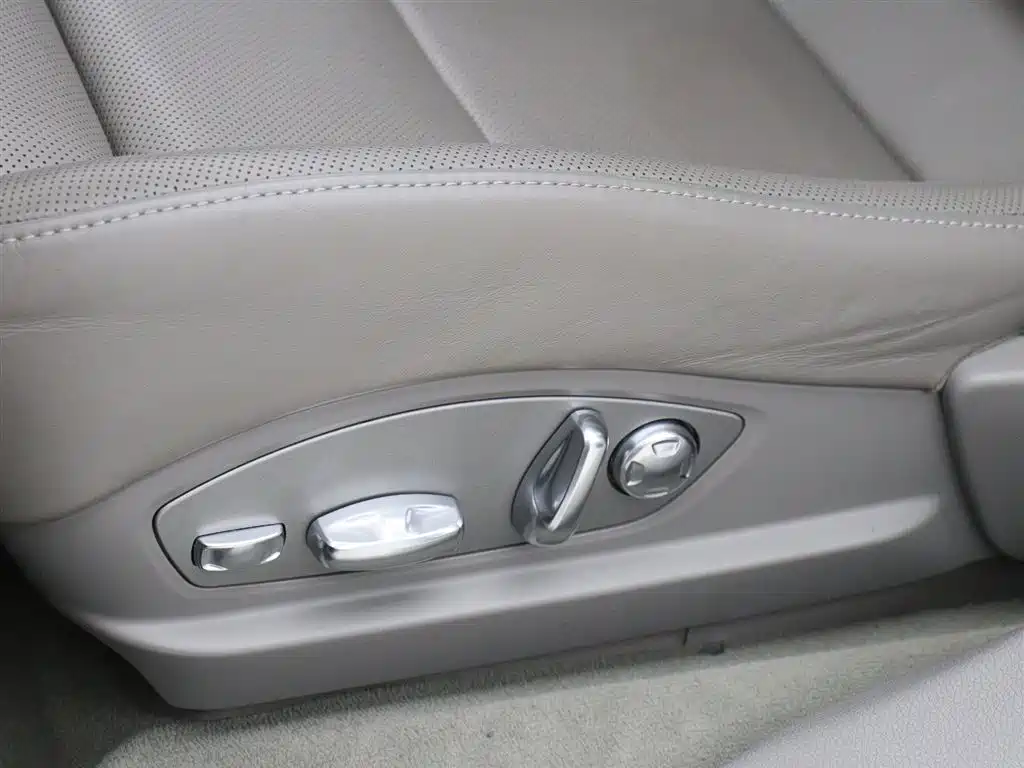 Porsche Panamera 2011 2010 Porsche Panamera Turbo 4.8T