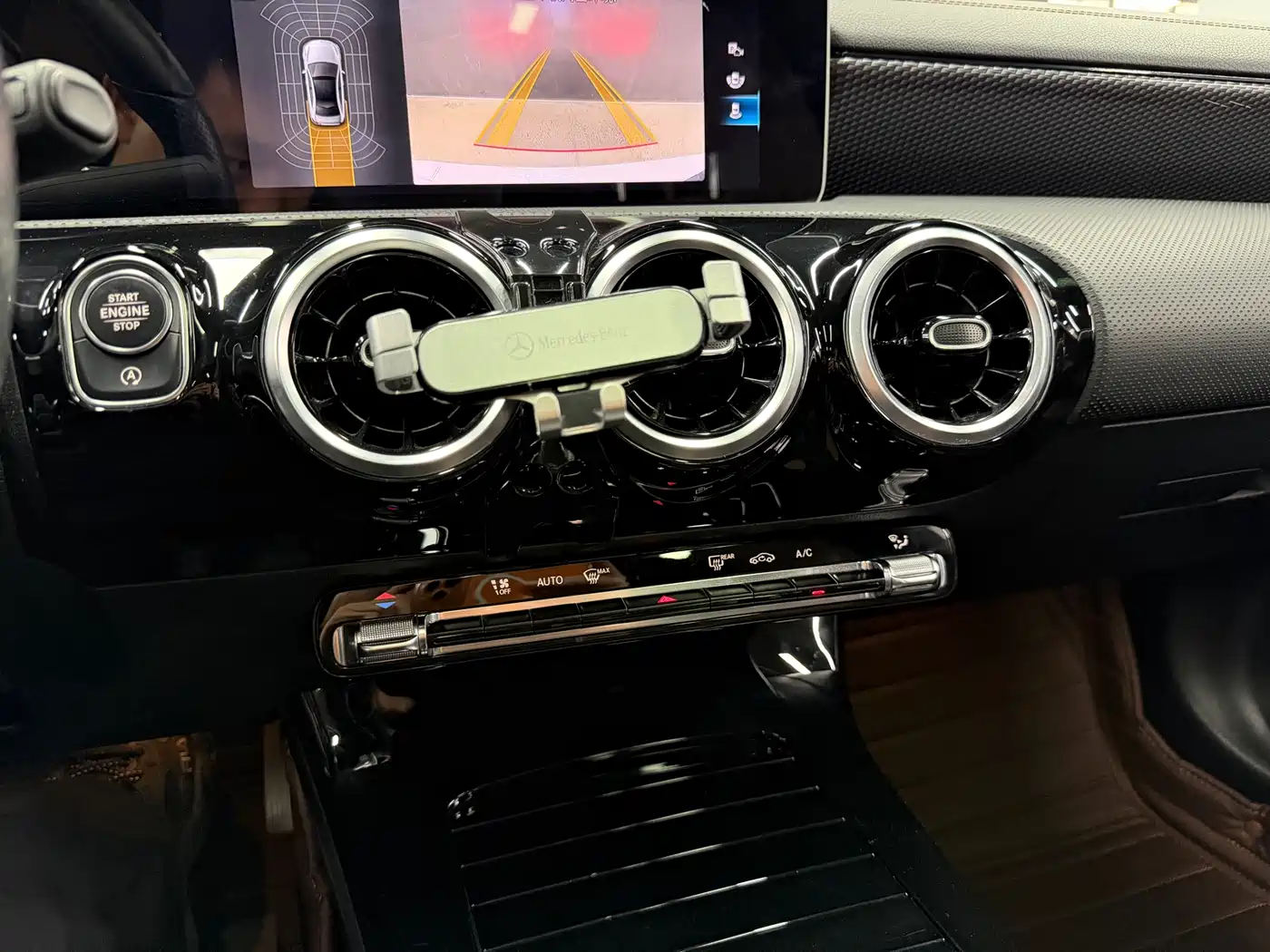 Mercedes-Benz A-Class 2019 A 200 L Sport Sedan фото 16