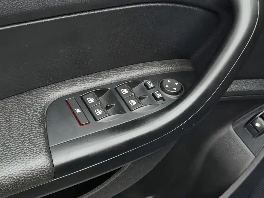 Qoros 5 2020 2019 Qoros 5S 1.6TGDI Premium