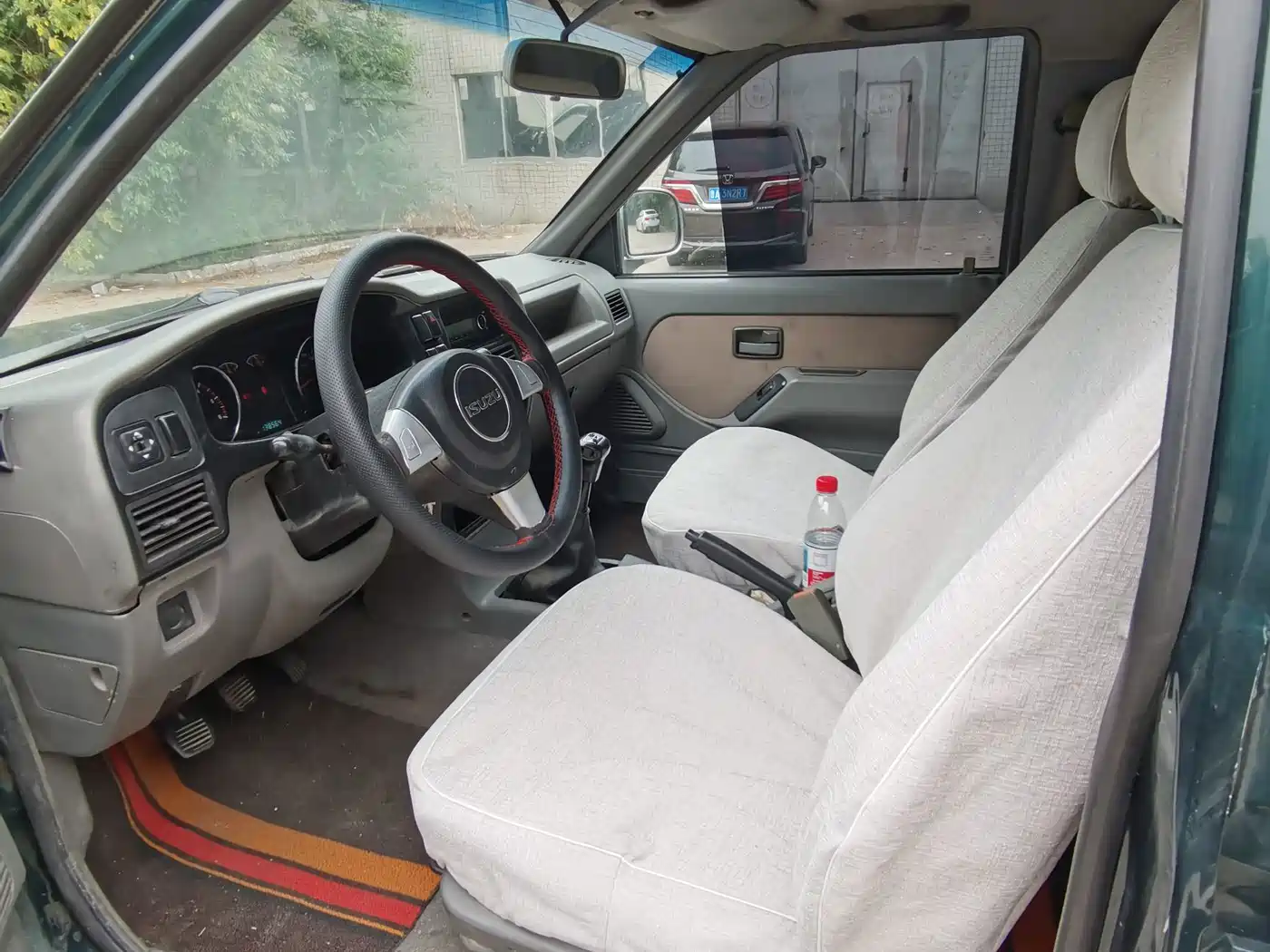 Isuzu Pickup 2016 2015 2.8T 2WD 4JB1CT