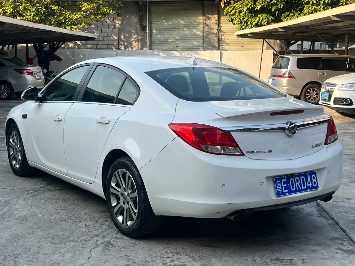 Photo 6 - Buick Regal