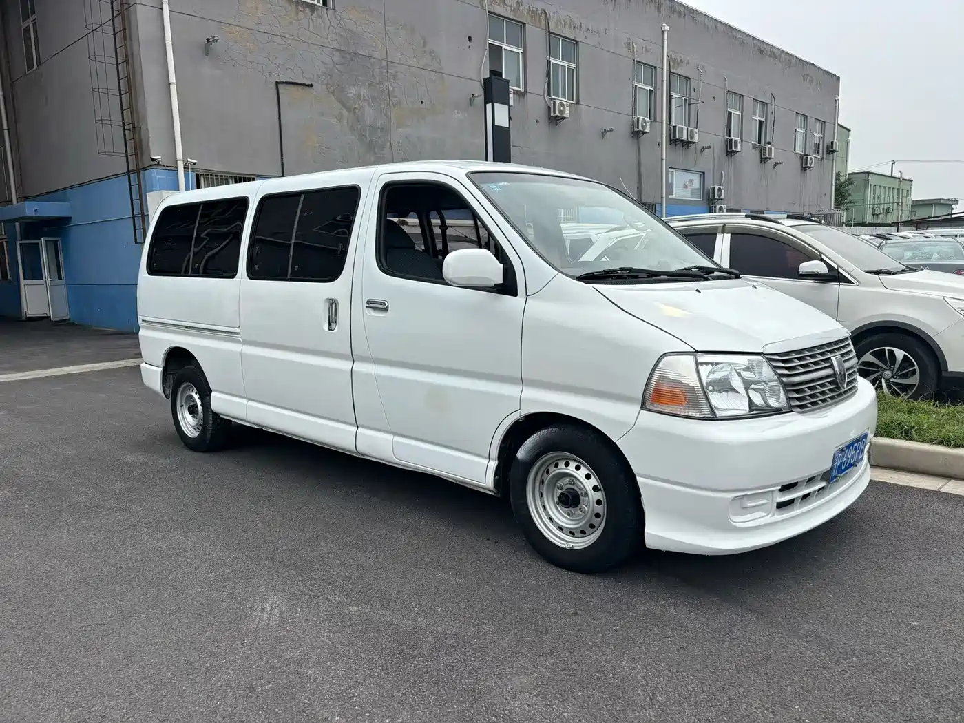 Jinbei Express 2020 2020 Model 2.0L Upgrade Edition China V Comfort Type 6 Seats V19