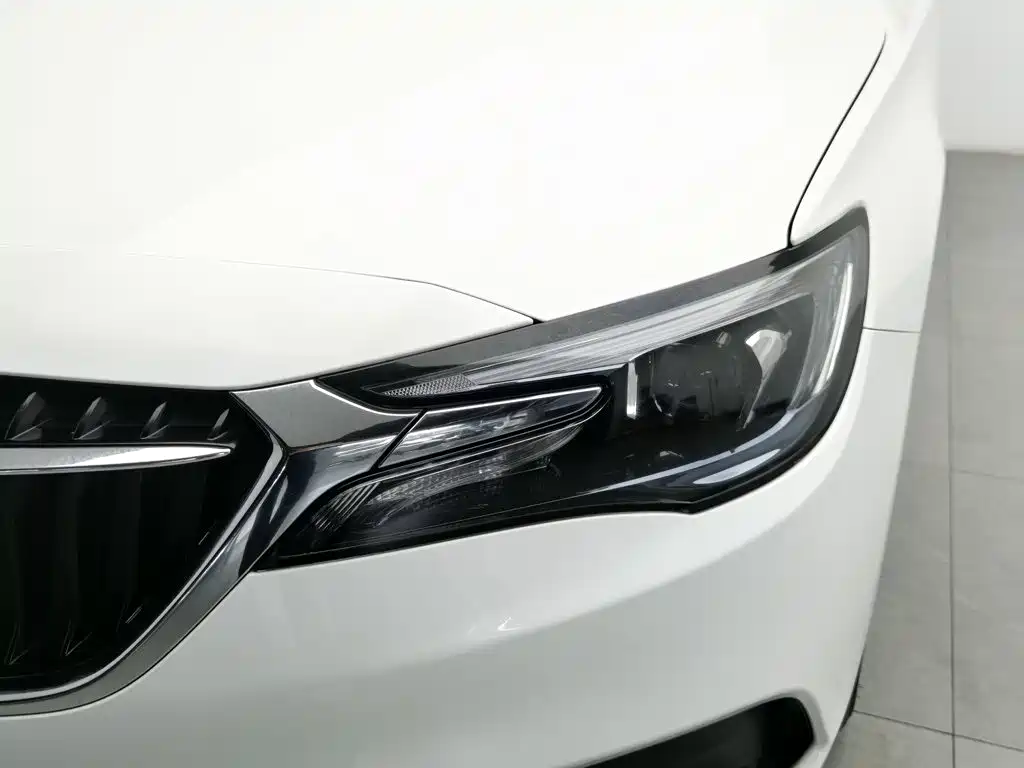 Buick GL6 2022 2021 323T Mild Hybrid Connected Luxury