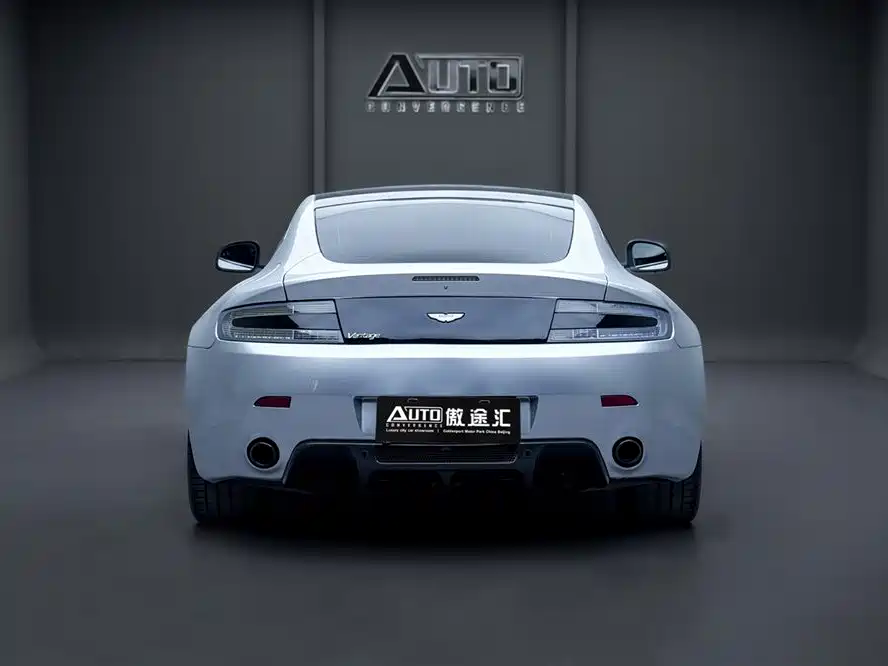 Aston Martin V8 Vantage 2011 2011 4.7L Sportshift Coupe