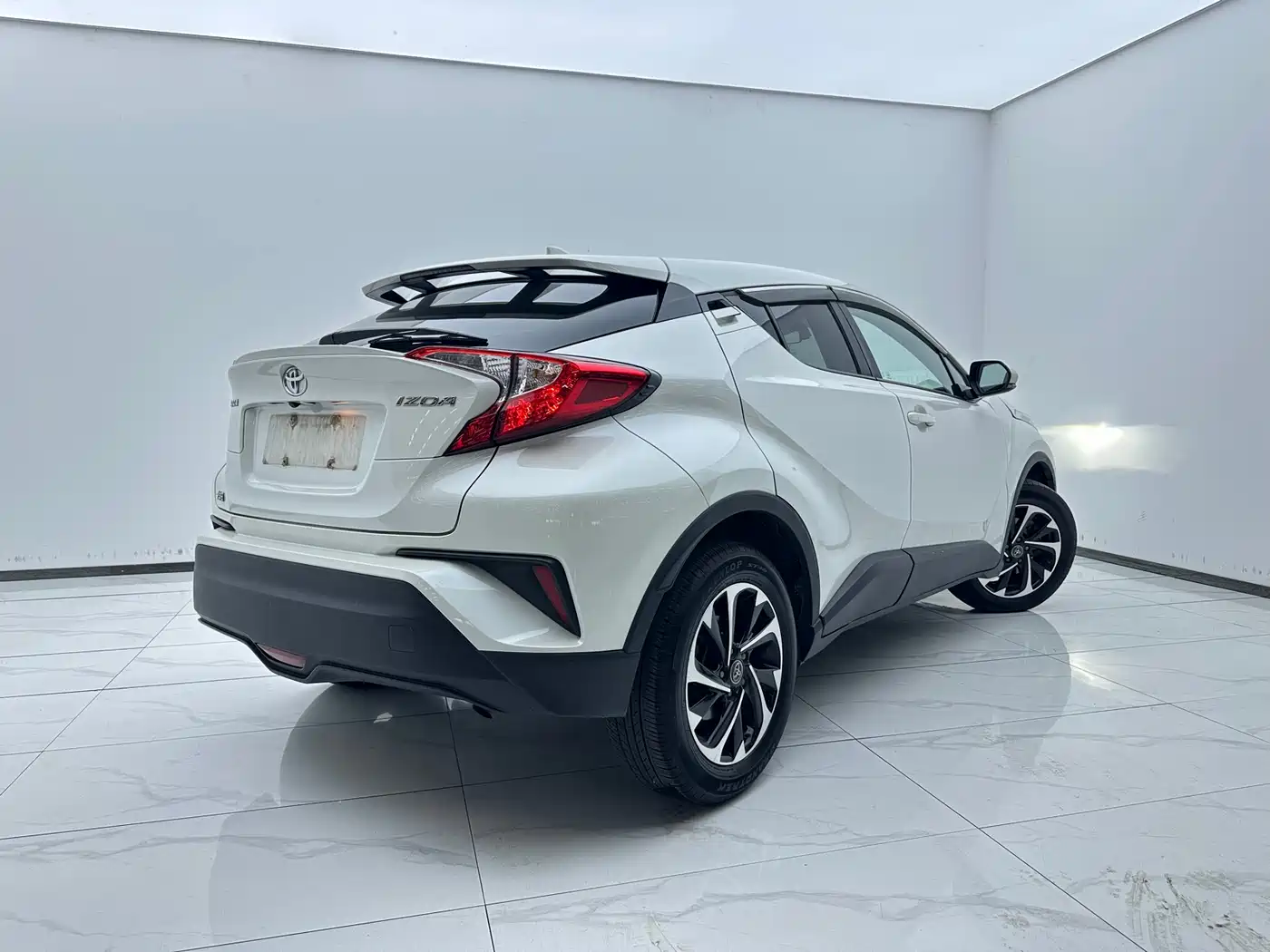 Toyota IZOA 2018 2.0L Speed Edition China VI фото 4