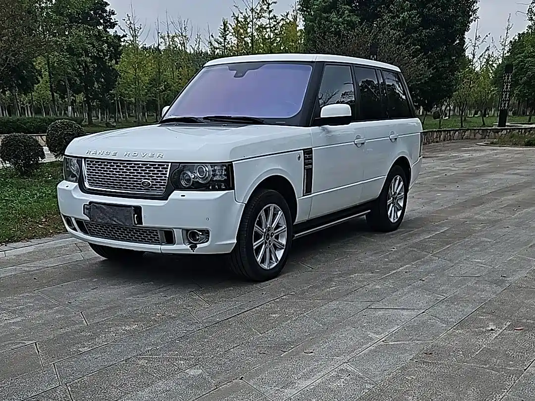 Photo 1 - Land Rover Range Rover