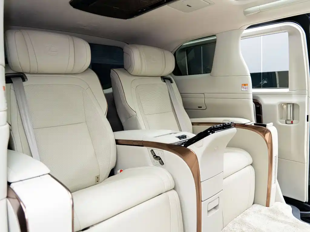 Lexus LM 2026 2025 Model 500h Four-Seater Imperial Edition
