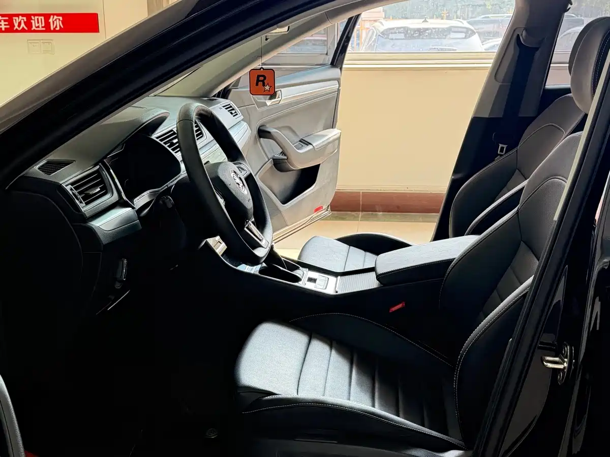 Photo 28 - Škoda Superb