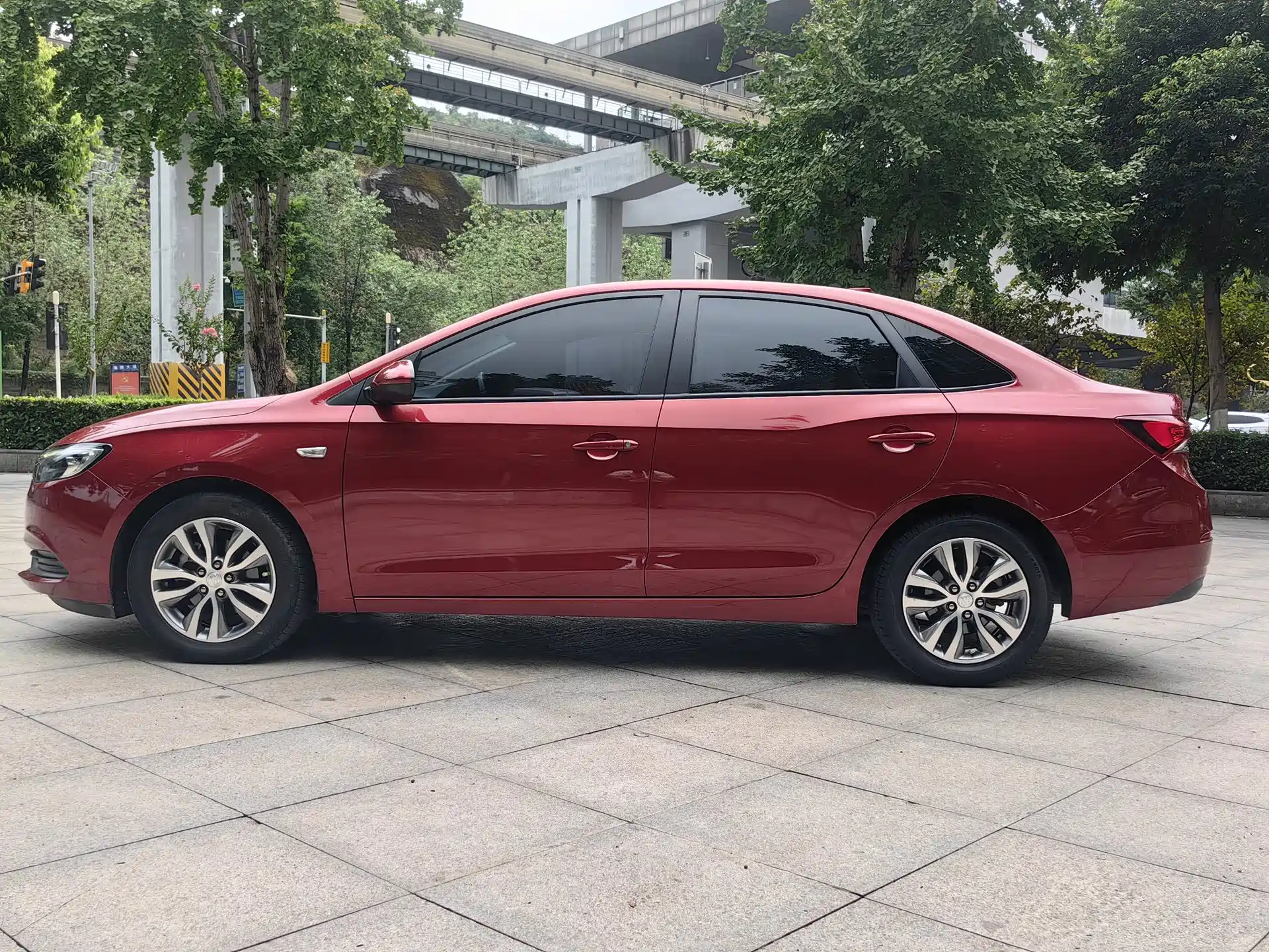 Photo 8 - Buick Excelle