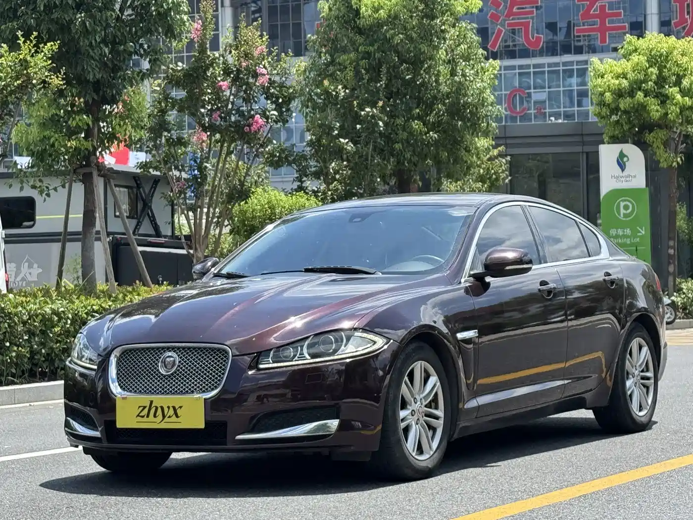 Jaguar XF 2015 2015 XF 2.0T Style Edition