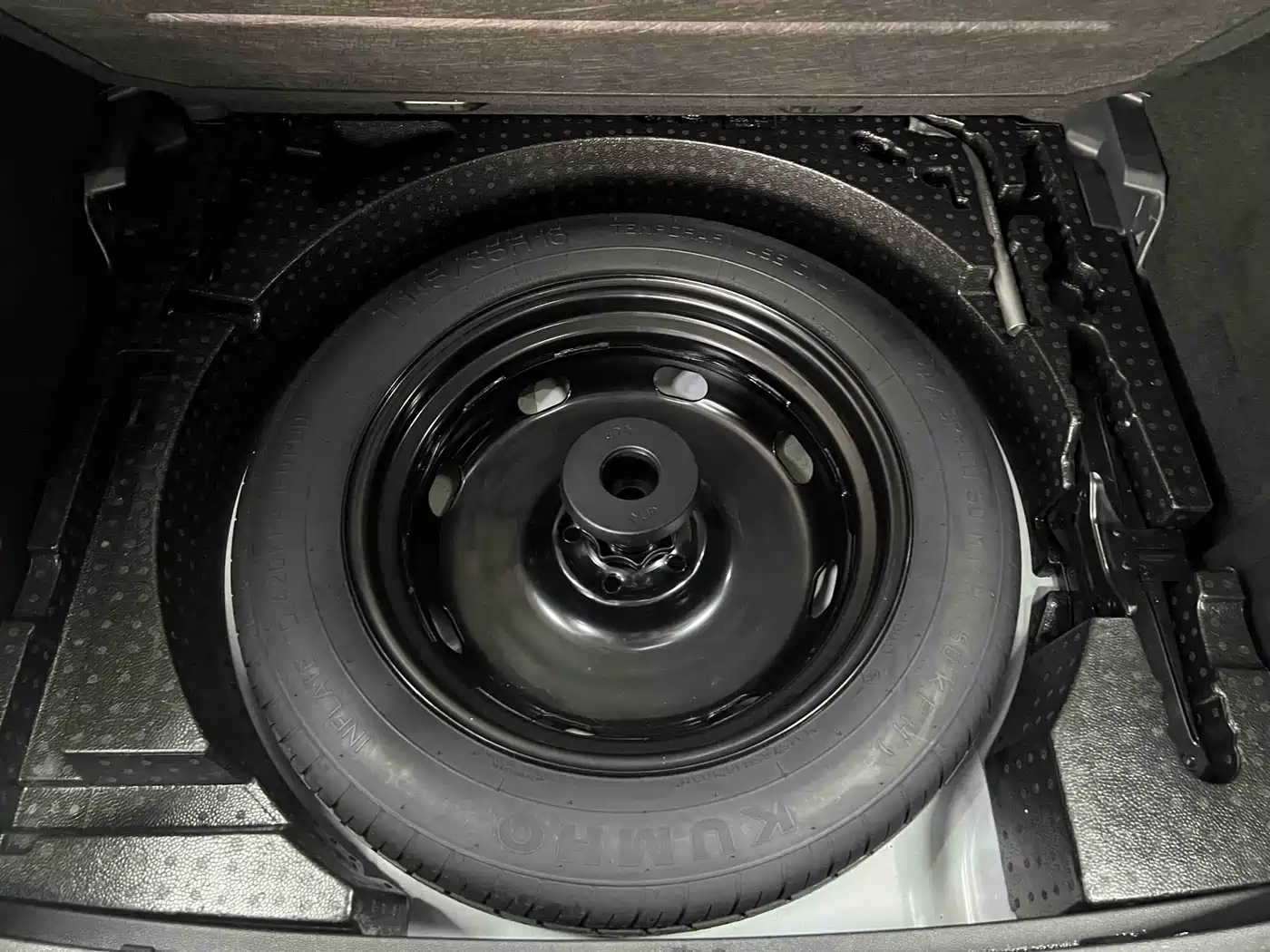 Volkswagen Tayron 2022 280TSI 2WD Luxury Smart Connect Edition фото 20