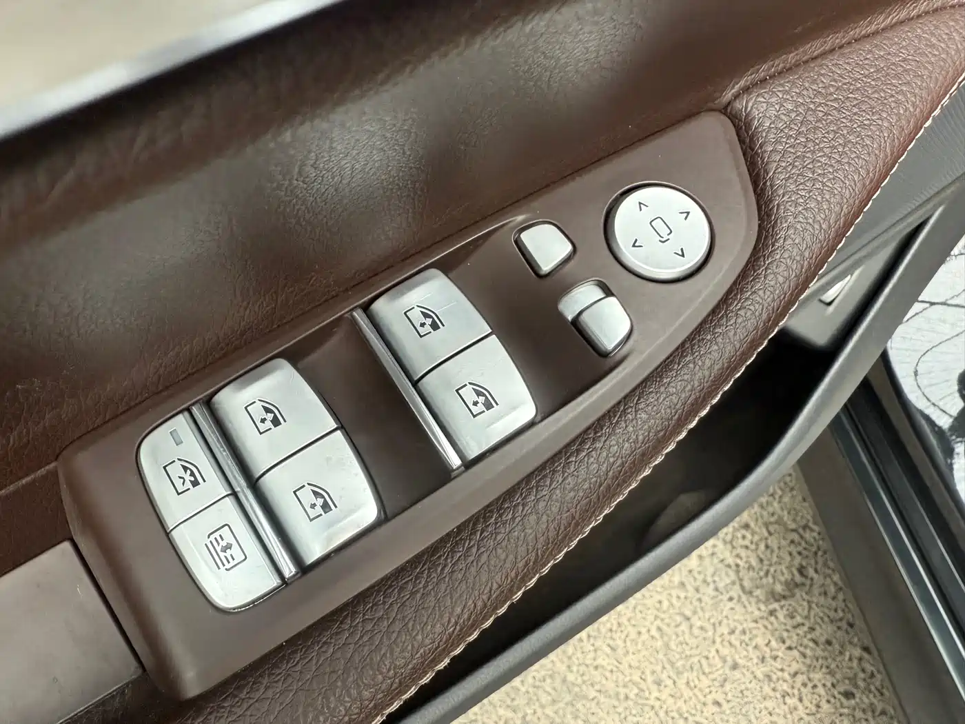 BMW 7 Series 2018 730Li Leading Type M Sport Package фото 14