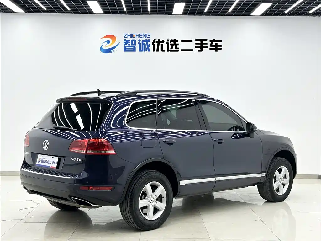 Volkswagen Touareg 2011 3.0TSI Premium фото 22