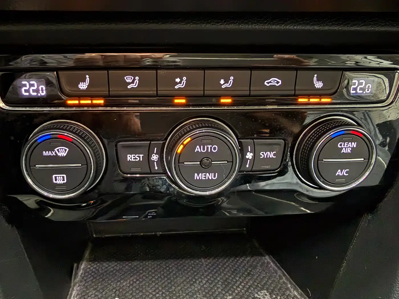 Volkswagen Tiguan L 2021 330TSI Automatic 2WD R-Line Flagship фото 18