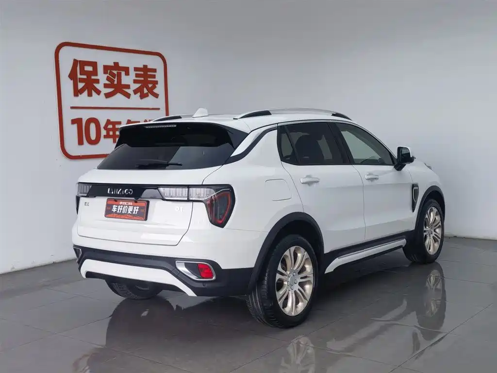 Lynk & Co 01 2017 2.0T 2WD Pro Version фото 2