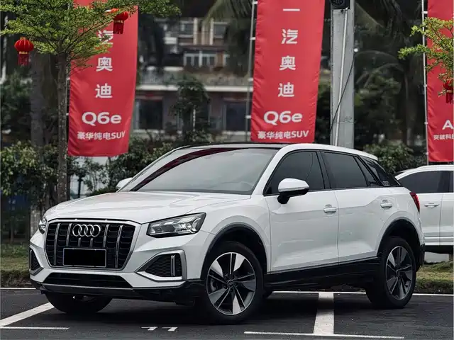 audi q2l