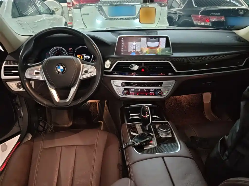 BMW 7 Series 2018 730Li Leading Type Excellence Package фото 10
