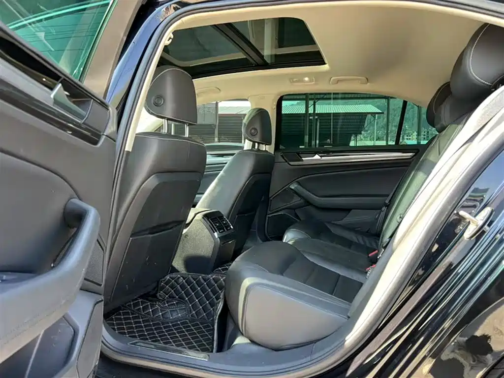 Volkswagen Phideon 2019 380TSI 2WD Business Edition China VI фото 8