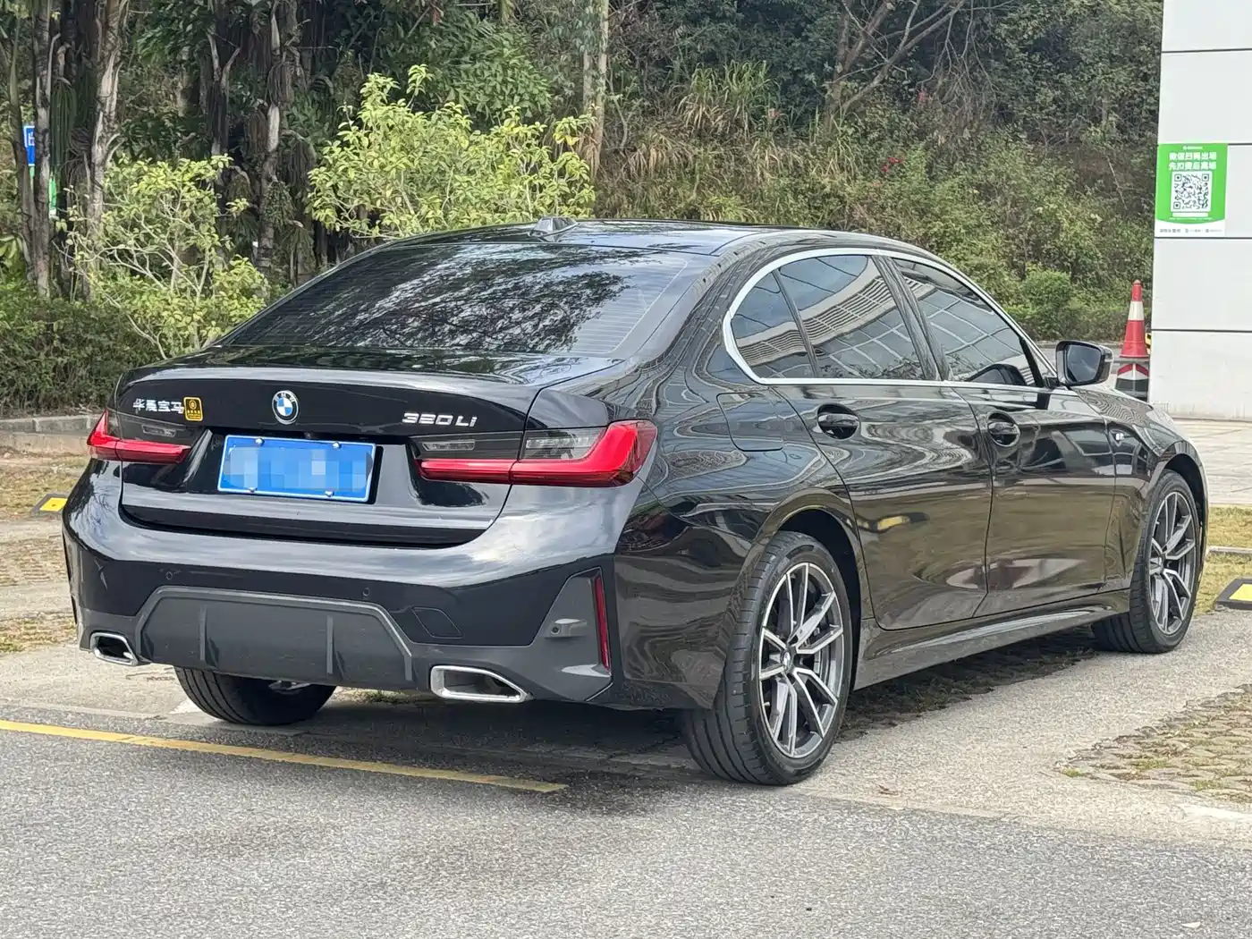 BMW 3 Series 2023 320Li M Sport Package фото 16