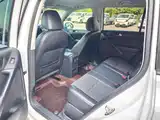 Photo 9 - Volkswagen Tiguan