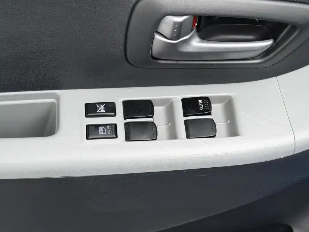 Suzuki Alto 2014 2013 1.0L Manual Deluxe