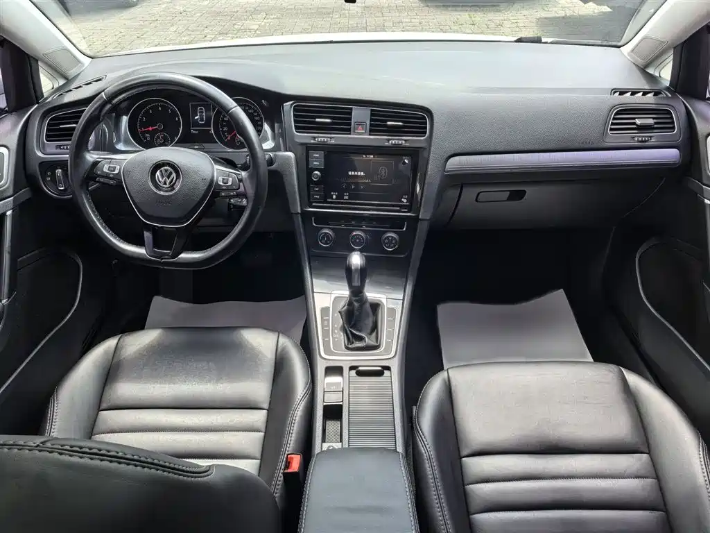 Volkswagen Golf 2019 200TSI DSG Comfort Progressive China VI фото 11