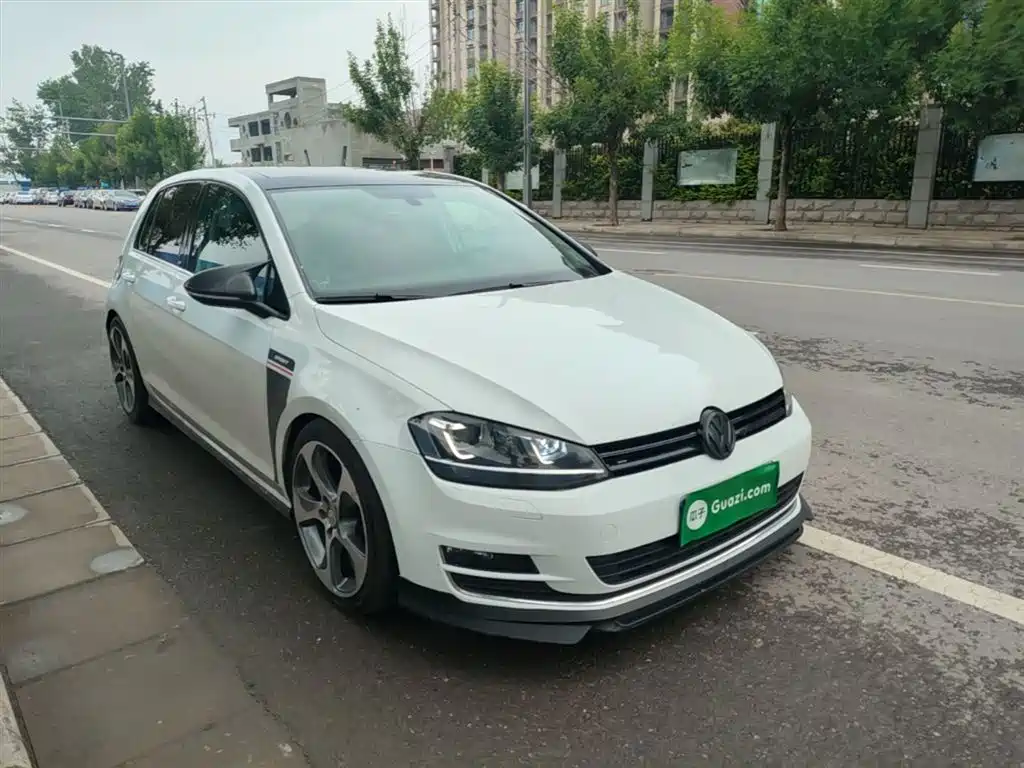 Volkswagen Golf 2016 1.4TSI 25th Anniversary Edition фото 4