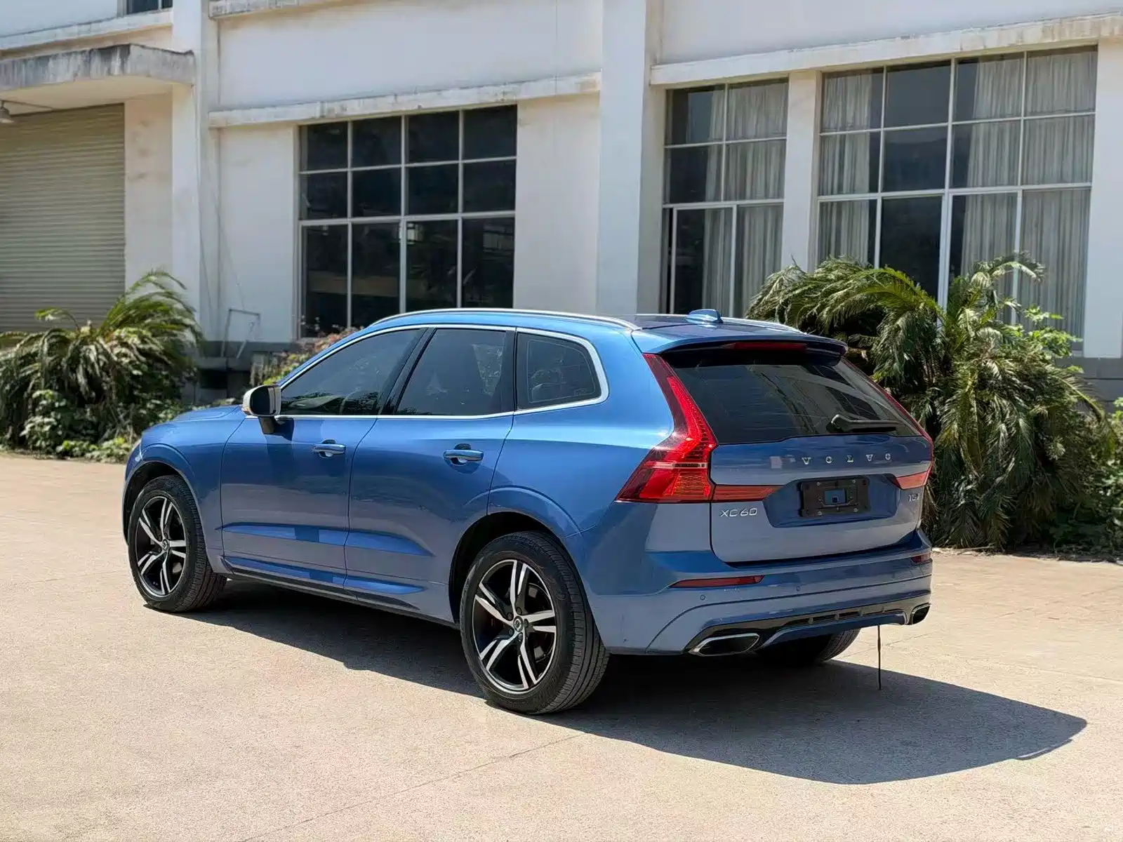 Фото 4 - Volvo XC60