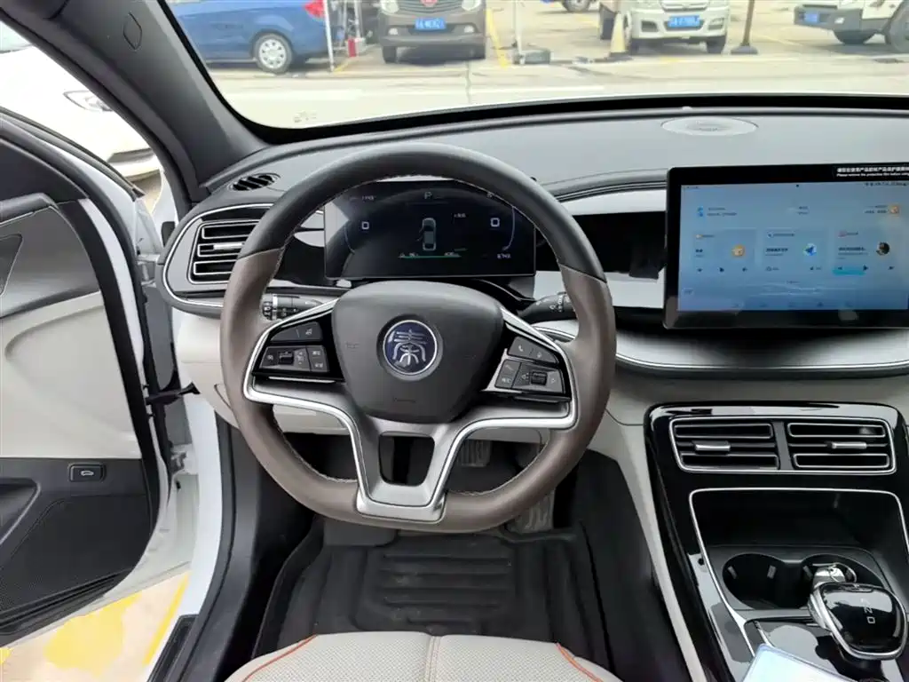BYD Qin PLUS 2024 Glory Edition EV 420KM Leading фото 11