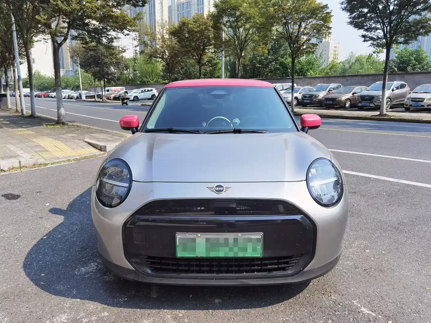 Фото 3 - MINI Electric MINI COOPER