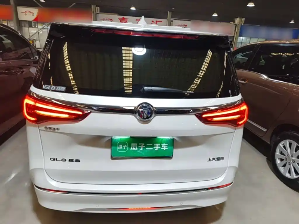Фото 6 - Buick GL8