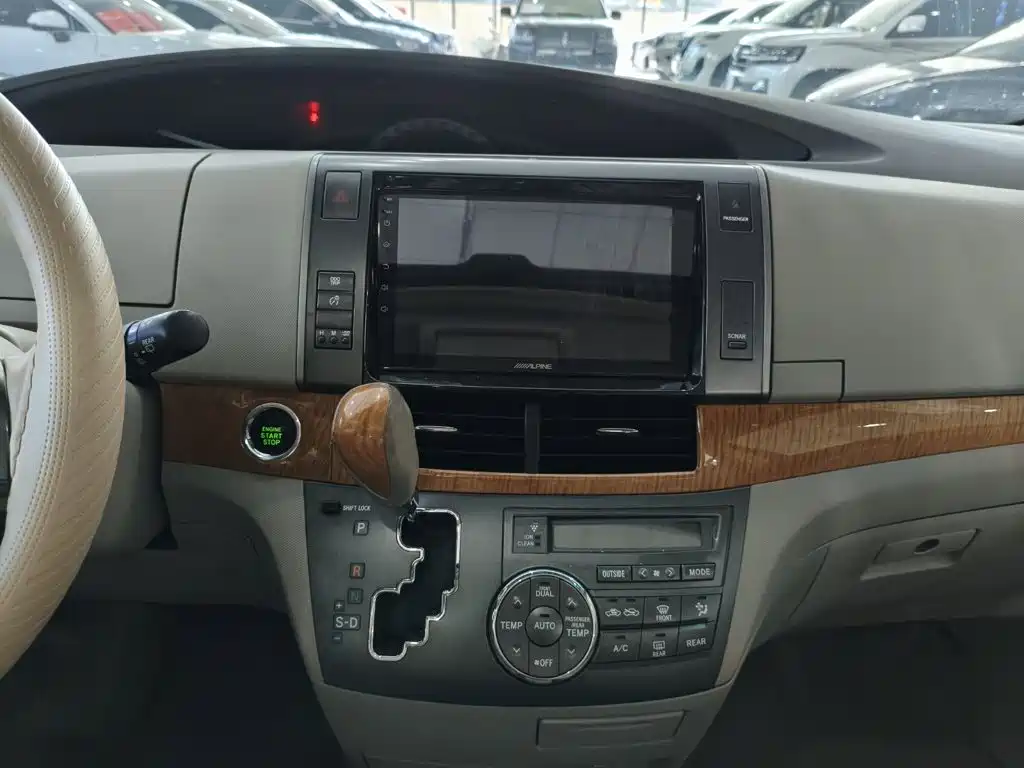 Toyota Previa 2012 2012 2.4L 7-Seater Luxury Edition