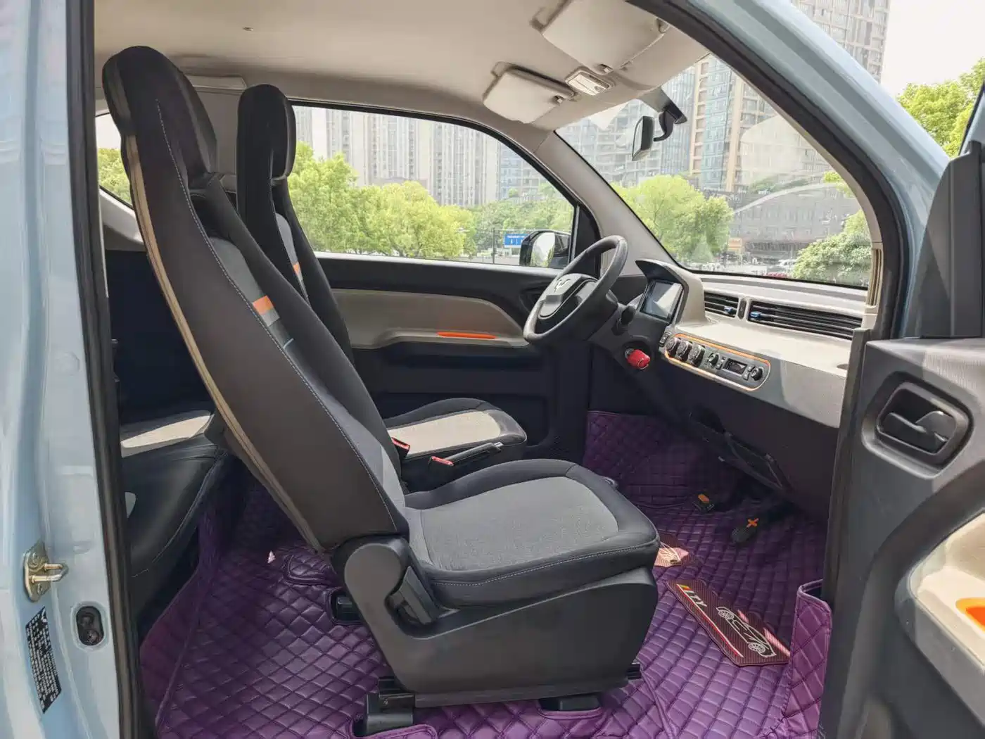 WULING AUTOMOBILE HONGGUANG MINIEV