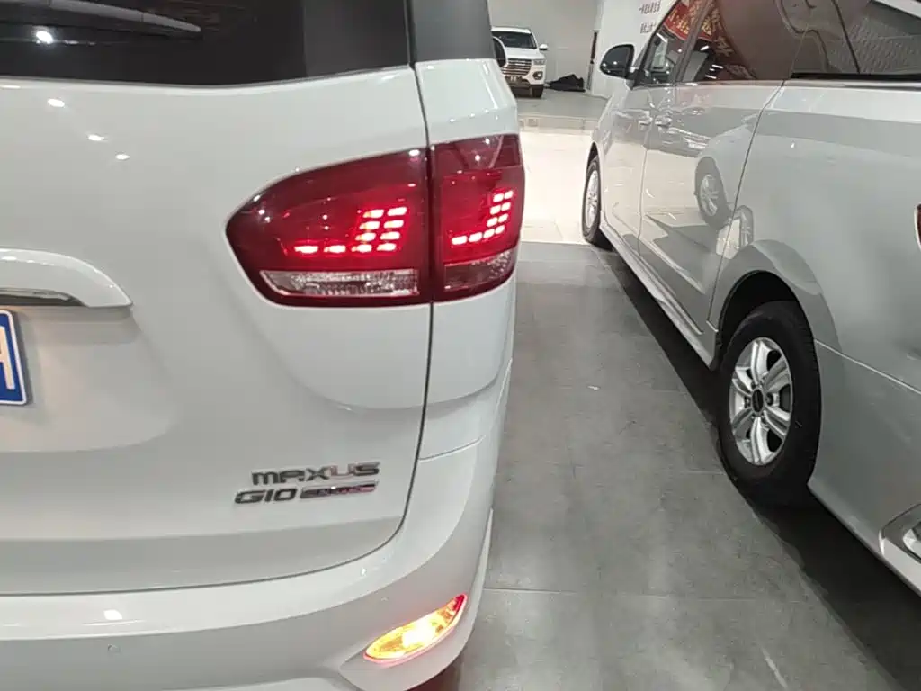 SAIC Maxus Maxus G10 2022 2022 2.0T Auto Elite Edition Petrol 7-Seater